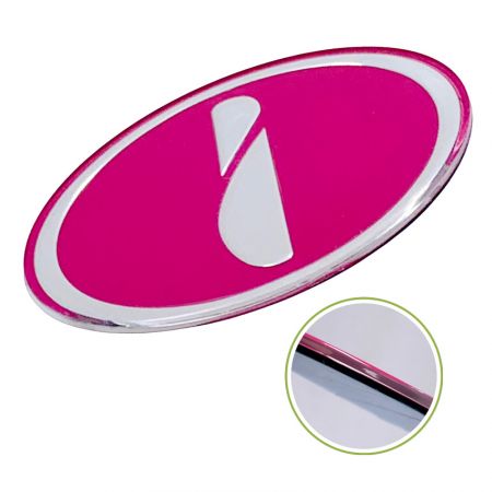 Logo de voiture ABS personnalisé vue de côté