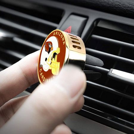Kẹp khuếch tán gió xe hơi bằng kim loại - Kẹp khuếch tán gió xe hơi bằng kim loại hương liệu