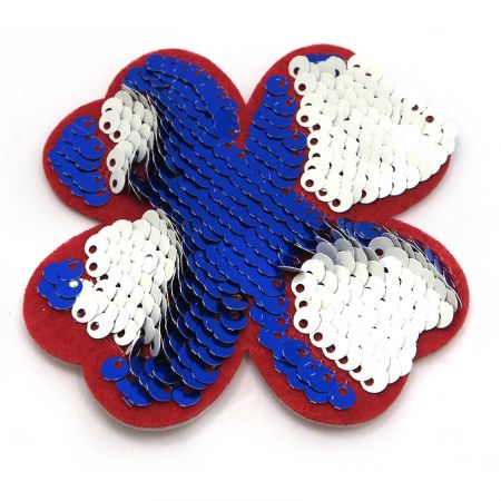 Kløver flip paillet badges