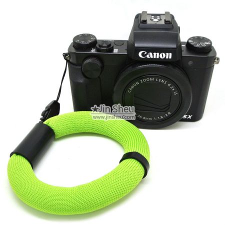 cinturino per fotocamera galleggiante