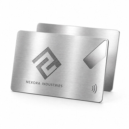 Thẻ doanh nghiệp NFC bằng thép không gỉ được chải với khắc logo tùy chỉnh, lỗ cắt góc cạnh và biểu tượng chạm sóng.