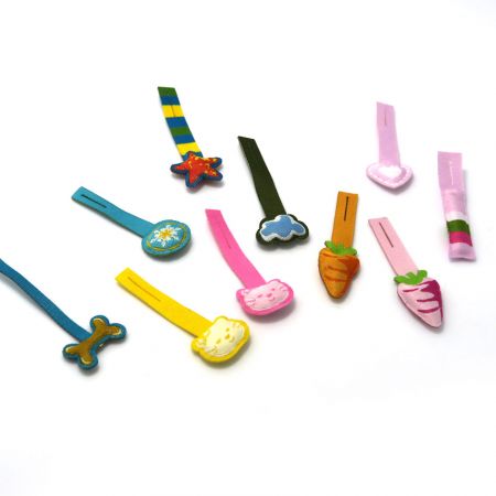 custom design fabric zipper pulls