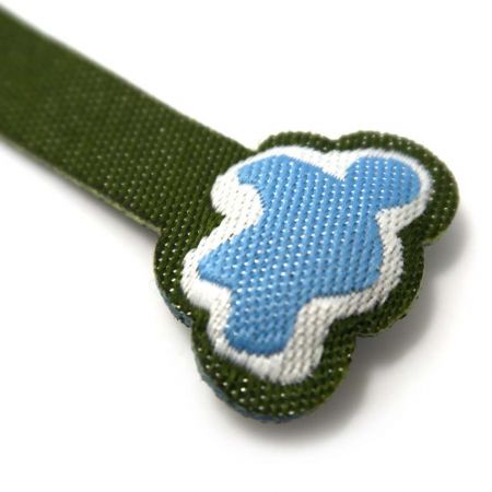 kids padded woven zipper pulls