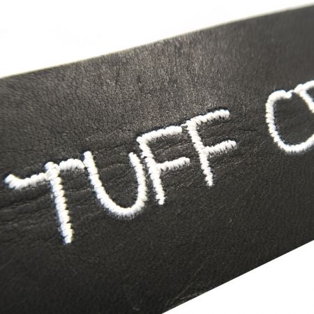 etichetta in pelle ricamata personalizzata con logo