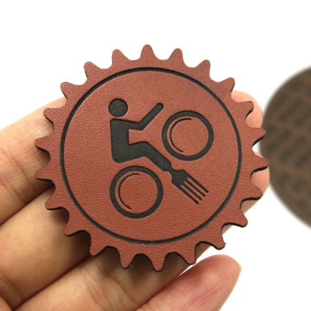 etiqueta de ropa de cuero personalizada