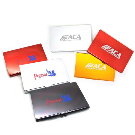 Étuis à cartes de visite en aluminium avec logo personnalisé