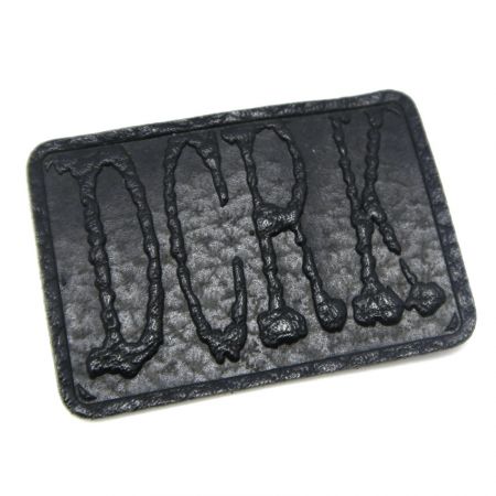 spezielle geprägte Logo-Lederpatches