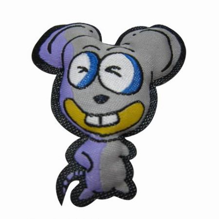 パッド入りデザインで織られた