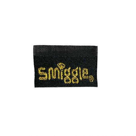 Etichetta in Tessuto con Logo Personalizzato - Etichetta in Tessuto con Logo Personalizzato