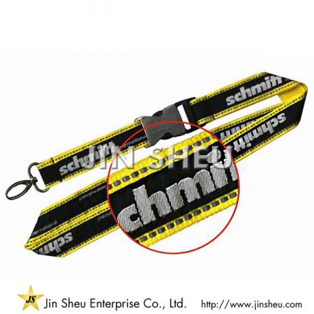 Dây đeo với chỉ phản quang