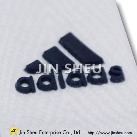 ป้ายยางสำหรับเสื้อผ้า