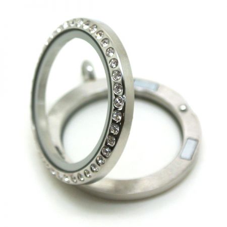 drijvende locket met edelsteen