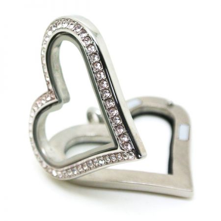 locket met drijvende charme