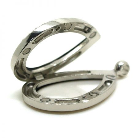 drijvend medaillon met strass