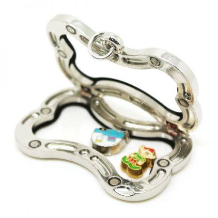 botvormige drijvende charme ketting