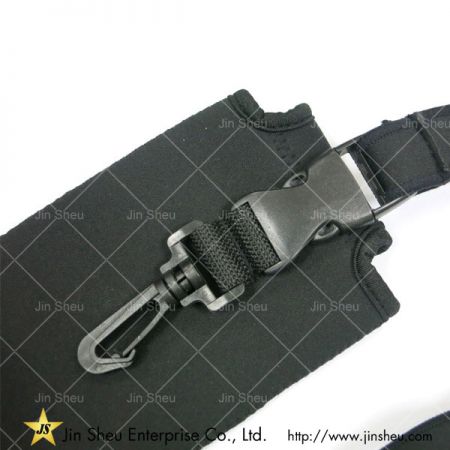 enfriador de neopreno con correa desmontable para botella de agua personalizada