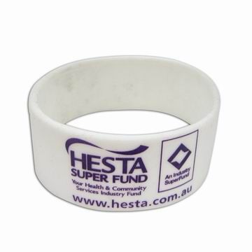 tilpassede 25 mm silikonarmbånd