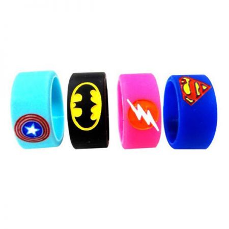 anello in silicone personalizzato