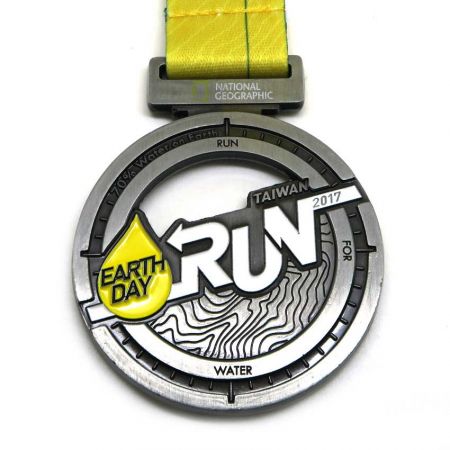 Individuelle Medaille mit Druckgussverfahren - NGC Earth Day Run Druckgusspersonalisierte Medaille