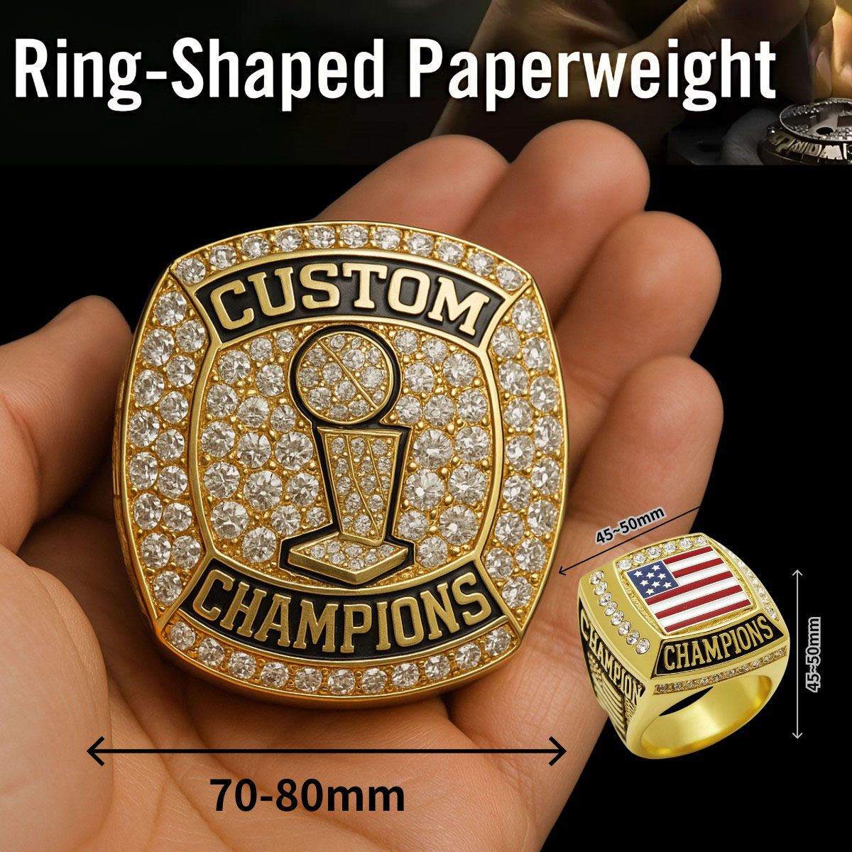 Tilpassede sportsring papirvægte til dit yndlingshold. De kan personliggøres i messing, rustfrit stål, zinklegering eller endda i sterlingsølv. Jin Sheu's team af eksperter er her for at hjælpe dig med det perfekte design.