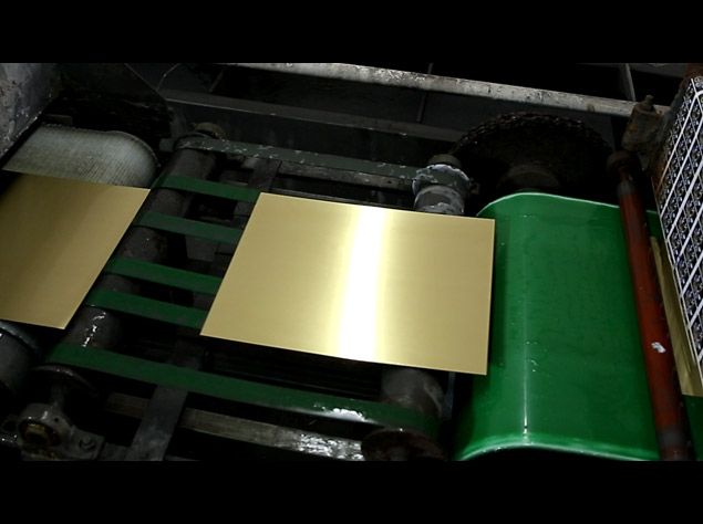 Metalowe płyty szczotkowane przed drukowaniem