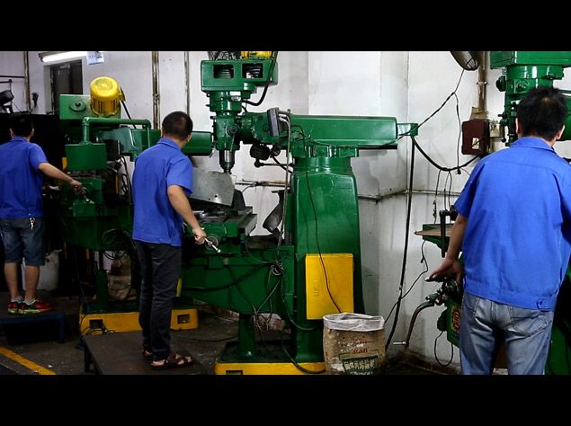 Impostazione degli stampi in lega di zinco