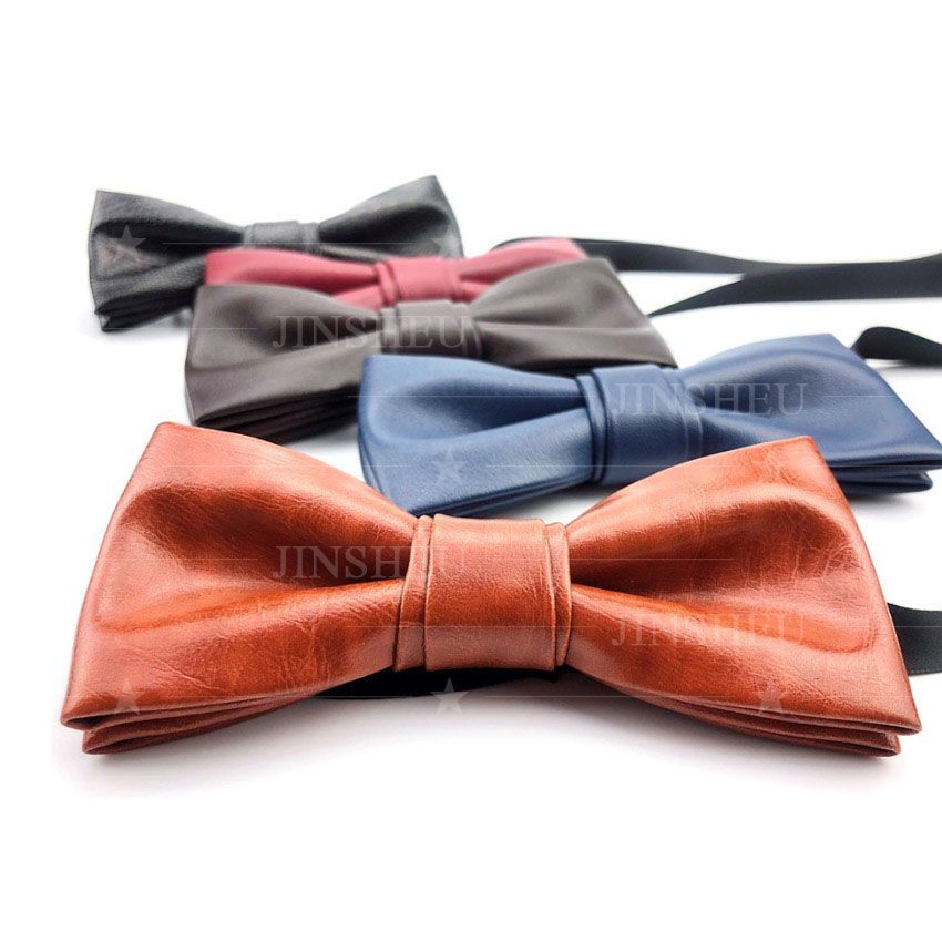 Forbundne læder-slips i forskellige farver