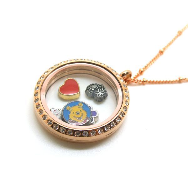 Floating locket