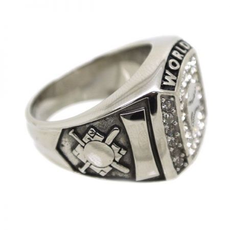 Nhà sản xuất nhẫn vô địch bang