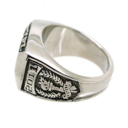 Nhà sản xuất nhẫn vô địch bang khuyến mãi