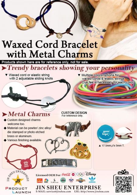 Pulseira de corda encerada com pingentes de metal