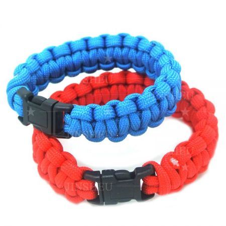 سوار البقاء على قيد الحياة للرجال