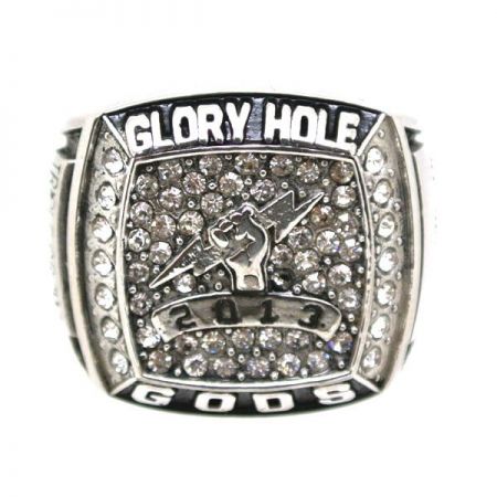 Nhẫn vô địch thế giới được làm theo yêu cầu - Nhẫn vô địch thế giới được làm theo yêu cầu