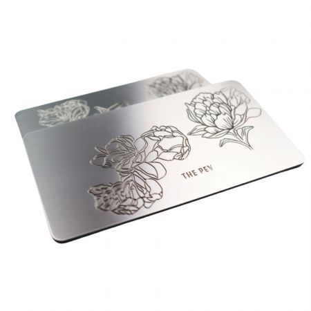 металлическая визитная карточка