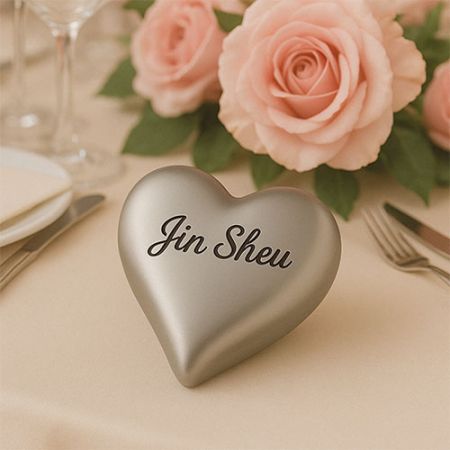 아름다운 종이무게, 결혼 선물로 사용되는 VIP 하트 디자인
