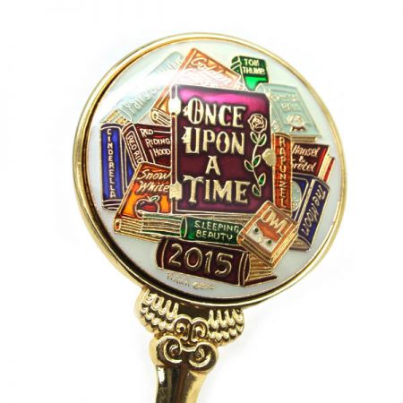 골드 도금된 라운드 로고 편지 커터