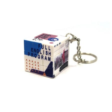 Porte-clés mini cube tordu