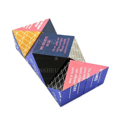 folding picture cube