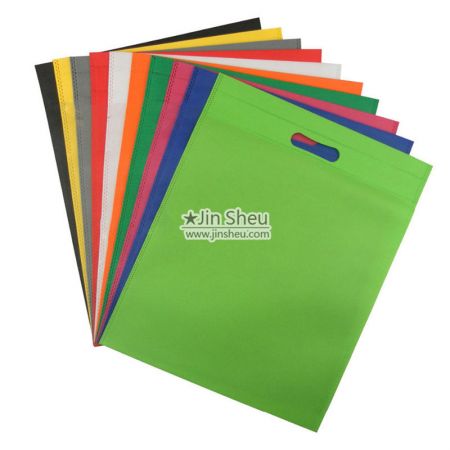 กระเป๋าผ้าไม่ทอบอกแบบตัดด้ายแบน