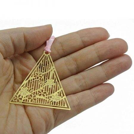 бахрома для закладок