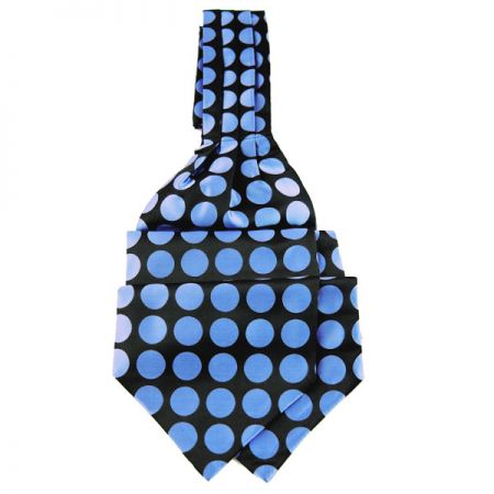 mittatilaustyönä tehty ascot-solmio