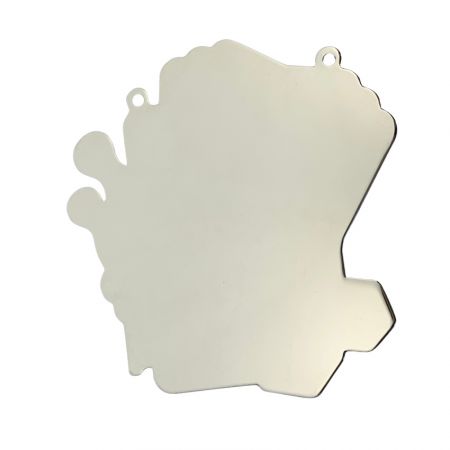 Rückseite der Karnevalsmedaille, die glänzend nickelbeschichtet ist