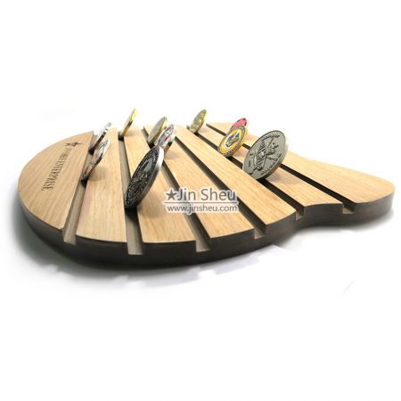 samlermynt tre utstillingshyller