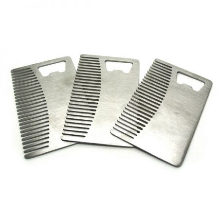 Kreditkarten-Bartkamm mit Flaschenöffner - Bartkamm-Flaschenöffner