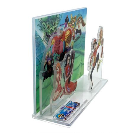 Vista angolare del supporto figura anime di Onepiece