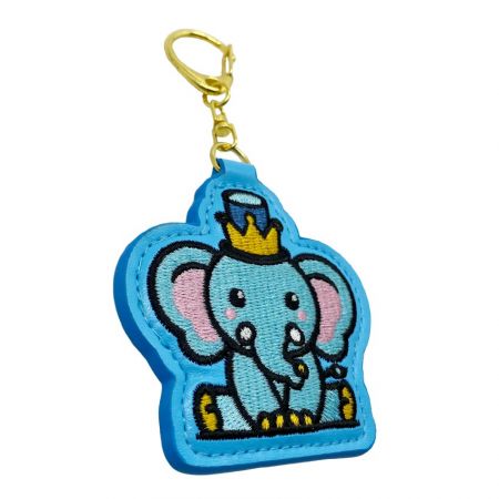 mặt cắt của móc khóa da thú voi thêu