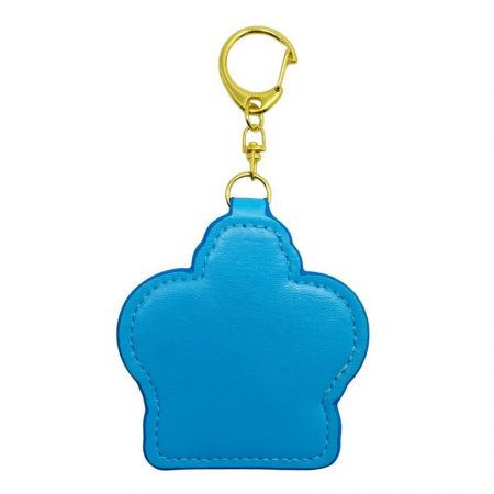 mặt sau của móc khóa da thêu hình