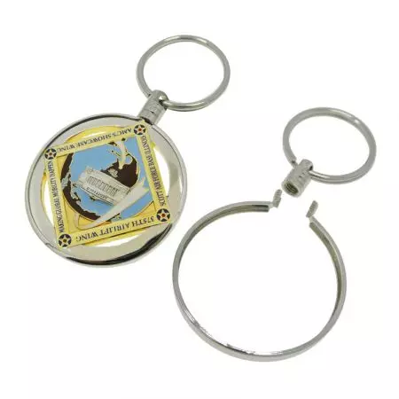 cornice per monete con moneta da sfida