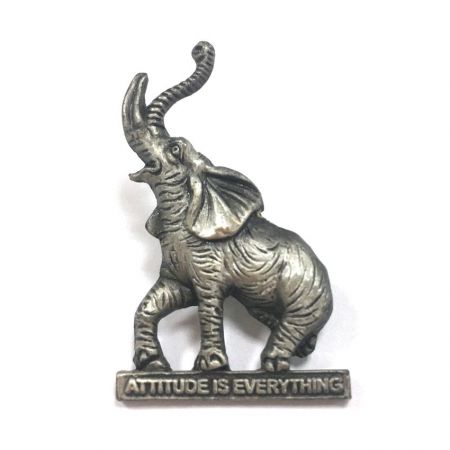 다이스탬프 황동 라펠 핀 - 색상이 없는 3D 울부짖는 코끼리 황동 핀
