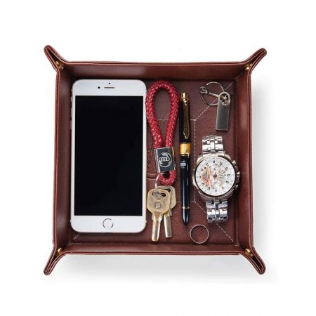 индивидуальный квадратный кожаный лоток с кнопкой для часов, монет, ключей